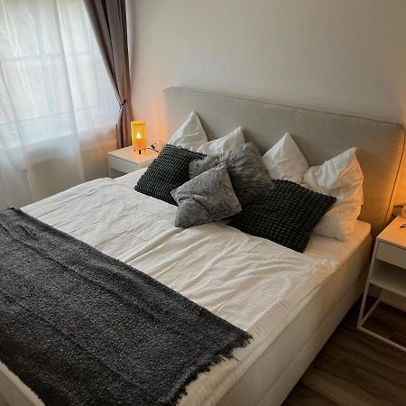 Seebrise Velden - Quiet Location, 10 Minutes Walk To Lake Velden am Woerthersee Ngoại thất bức ảnh